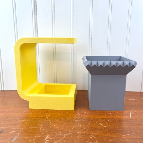 The Daka Planter, Planter with Stand, Indoor Flower Pot, Succulent - Picture 7 of 11